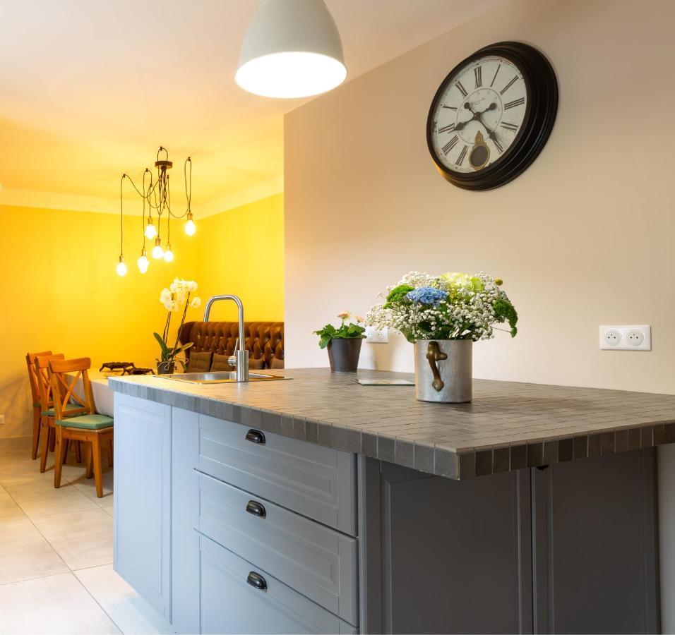 Bed and Breakfast Les Dames-Jeannes Chavot-Courcourt Екстер'єр фото
