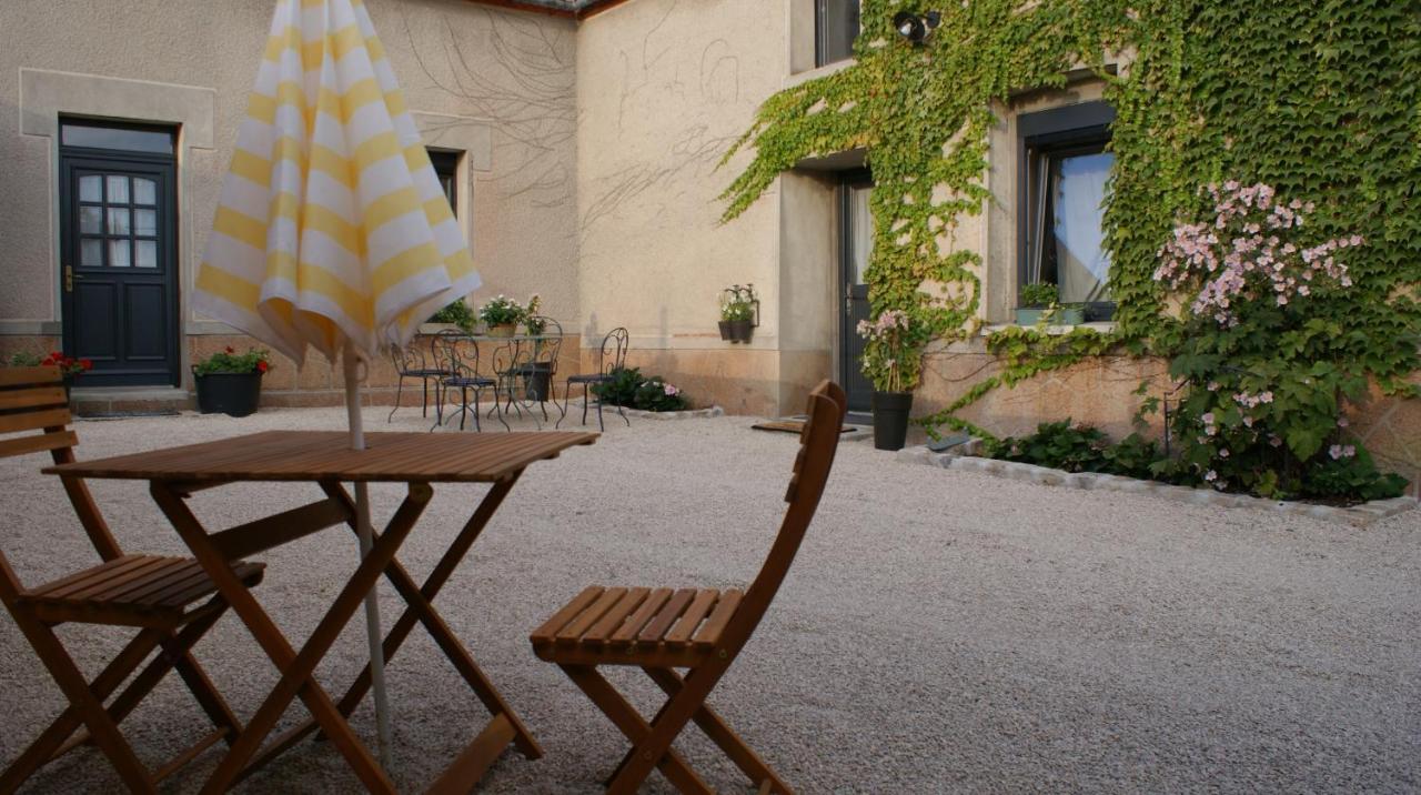 Bed and Breakfast Les Dames-Jeannes Chavot-Courcourt Екстер'єр фото